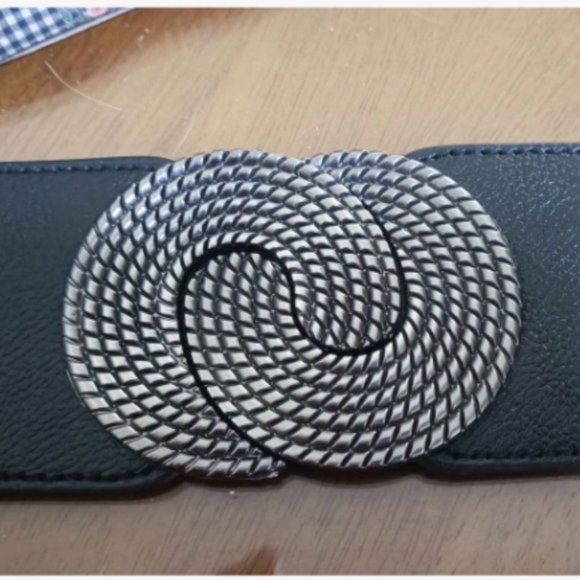 Black Symmetrical Round Buckle Wide Elastic Belt - Picture 6 of 9